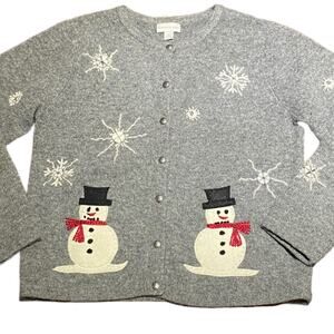 Northern Isles Christmas Gray 100%Wool Snowman Sweater with Silver Buttons.